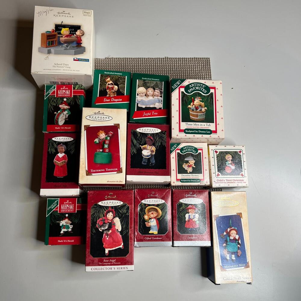 Vintage Hallmark Keepsake Ornament Lot of 15 w/ Boxes – Peanuts Magic, Artist